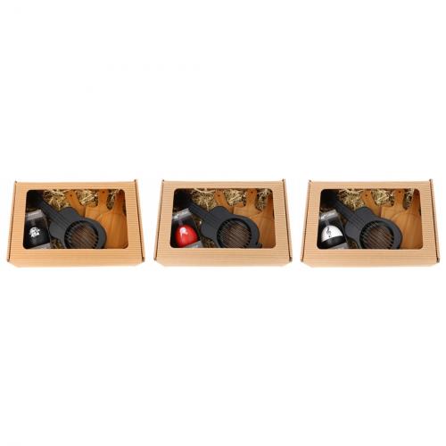 Geschenkset mit musikalischem PiepEi, Ukulele-Eierschneider und Mini-Brettchen in Faltschachtel