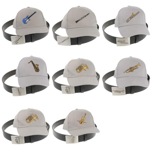 Lederg�rtel und Schlie�e mit diversen Instrumenten und graues Baseball-Cap mit eingestickten Instrumenten